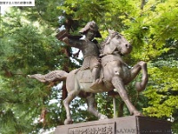 忠臣大楠公之銅像(牛倉神社　山梨県上野原市上野原1626)