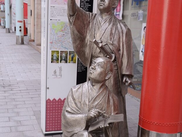 島津重豪と家臣 天文館通り（鹿児島県鹿児島市東千石町）