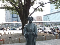 竹千代君　静岡駅北口（静岡県静岡市葵区黒金町） 