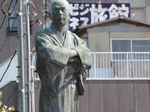 由利公正 幸橋南詰・由利公正広場（福井県福井市毛矢１）