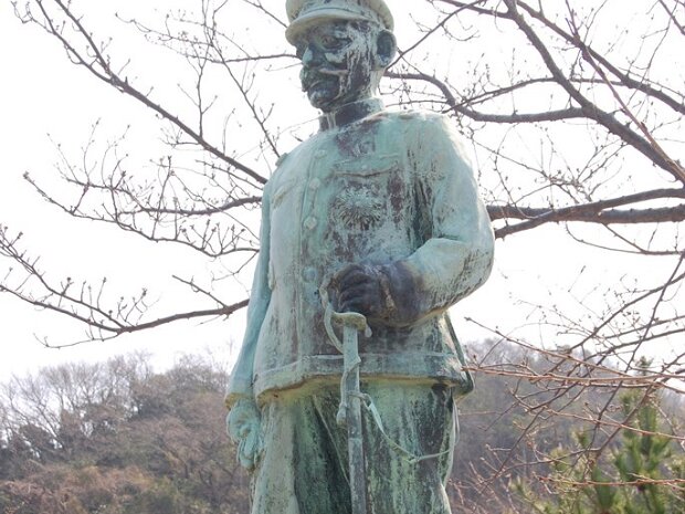 秋山好古 見晴山（松山市梅津寺1386番地5）