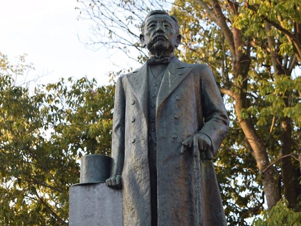 井上馨 井上公園(山口県山口市湯田温泉5-2-20)