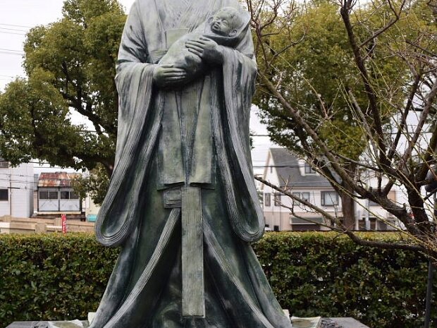 菅原道真母像(名は不明) 綱敷天満宮(兵庫県神戸市須磨区天神町2-1-11 )