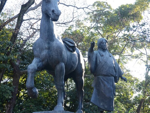 山内一豊の妻 高知城（高知県高知市丸ノ内１丁目２－１)